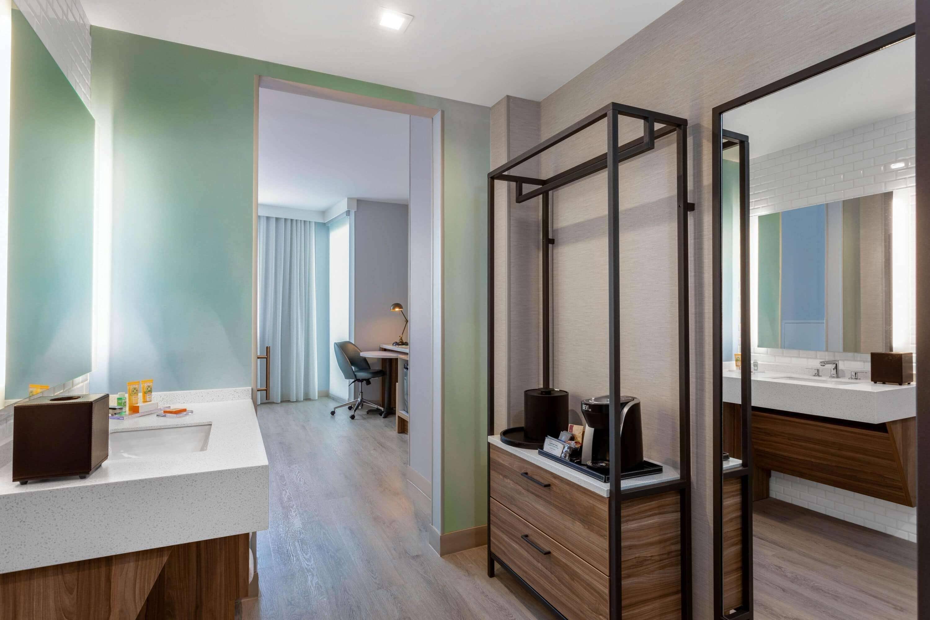 Quarto com Cama King-size Acessível para Hóspedes com Deficiência Auditiva - Não Fumantes
